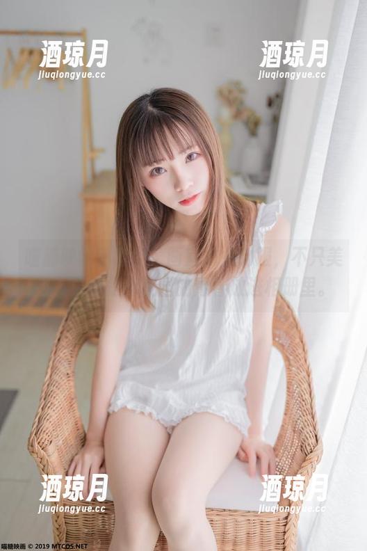 MTYH喵糖映画 喵糖映画的套图,画室少女制服,不只美图,更像是把校园的青春放进相册里。