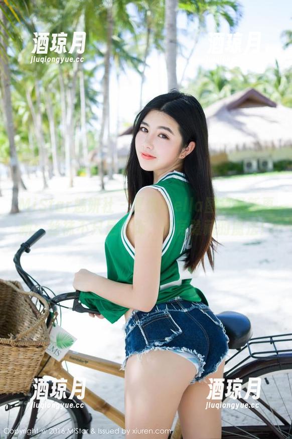 MiStar魅妍社 - 夏倪可ella图集最新更新：丝袜不只是装饰，还有隐藏的魔法！