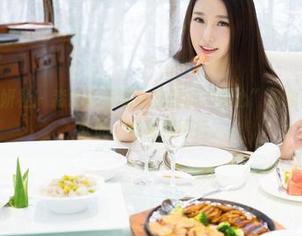 MiStar魅妍社 – 淼淼萌萌哒这套图的“甜心”形象分分钟戳中软肋，心软得不行。