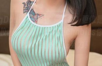QingDouKe青豆客 – 修女？更像是个女孩的校园夹心饼，黄歆苑chobits你的套图更新太我一直在努力！
