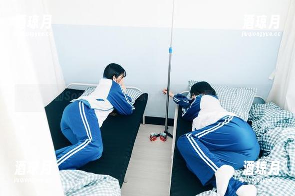 多才多艺的Sonson(손손)在家也能玩cos，图片真心不做作！