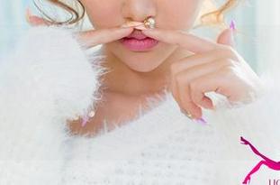 UGirls尤果网 – 李思宁美脚合集，每一张都让人不小心多看几眼，真要有人催一下吗？
