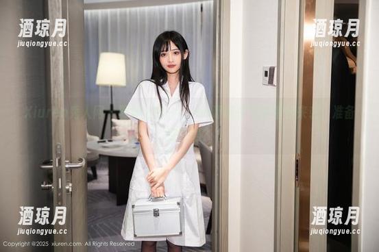 Xiuren秀人网 - 厨娘上线，Elise谭晓彤写真福利来袭，准备好了吗？