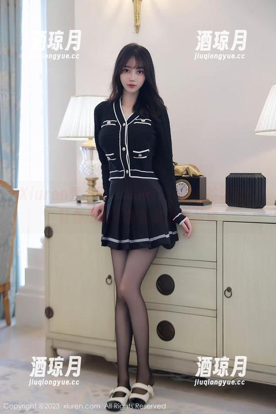 Xiuren秀人网 - Suki_baby的运动：让你忍俊不禁的高清作品集