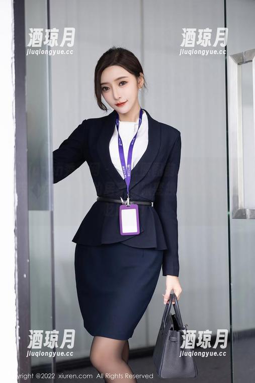 Xiuren秀人网 - 下载原图前请扣好安全带：仓井优香的居家厨娘变换太迅速，别眨眼哦！