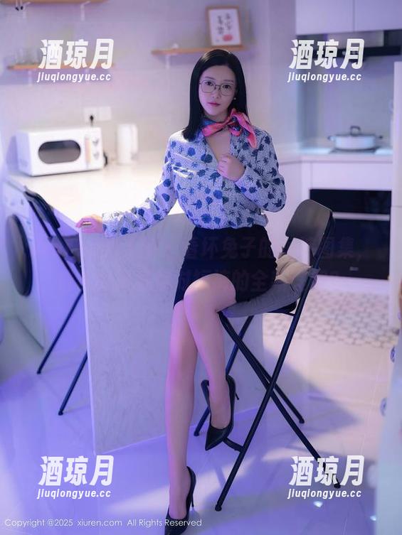 Xiuren秀人网 - 看坏兔子的短裤图集，或许能激发你对短裤的全新理解？