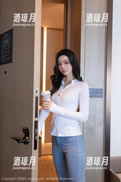Xiuren秀人网 - 奶油妹妹的海边日常：免费的完美合集，谁不想偷点便宜？