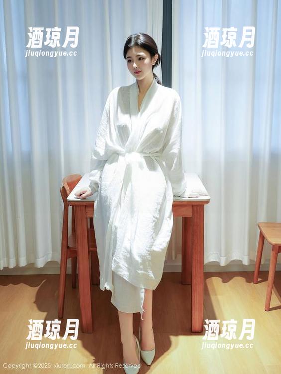 Xiuren秀人网-孔一红 Xiuren秀人网 - 厨娘日常:孔一红的无圣光套图挑战你我的想象