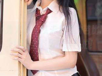 Xiuren秀人网 - 从未见过的芭比KIKI,光线完全不圣洁的自拍!