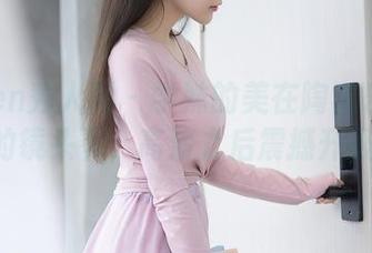 Xiuren秀人网 - 学妹的美在陶喜乐_lele的镜头下,高清之后震撼升级。