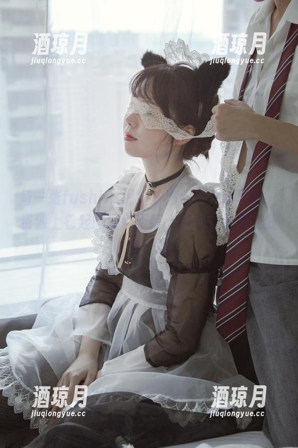 每一张fushii_海堂的酒吞兔女郎写真，资源上卷起的波澜不惊，有时候还真让我眼前一亮。