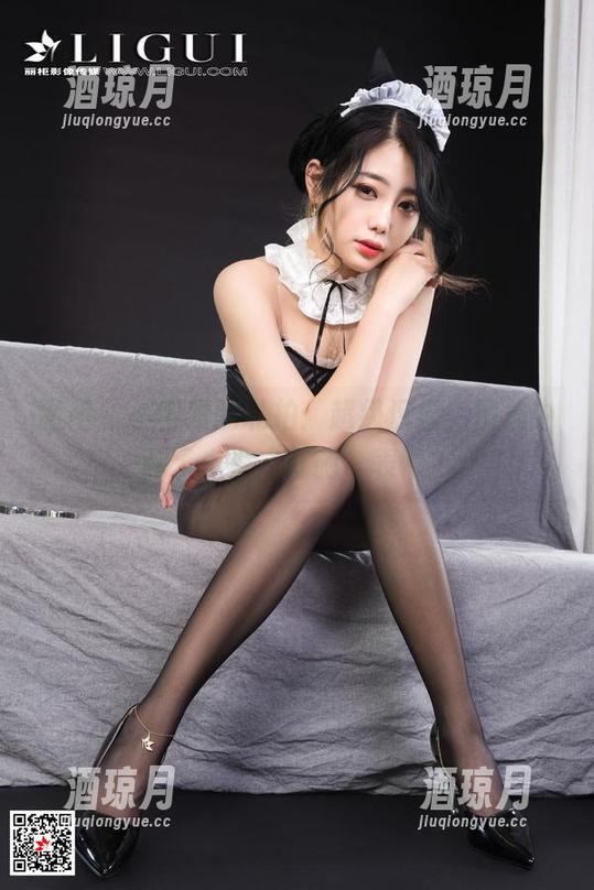 丽柜 - 小智贤的私拍：超级汉堡，图集中藏了多少“奇葩”表情？
