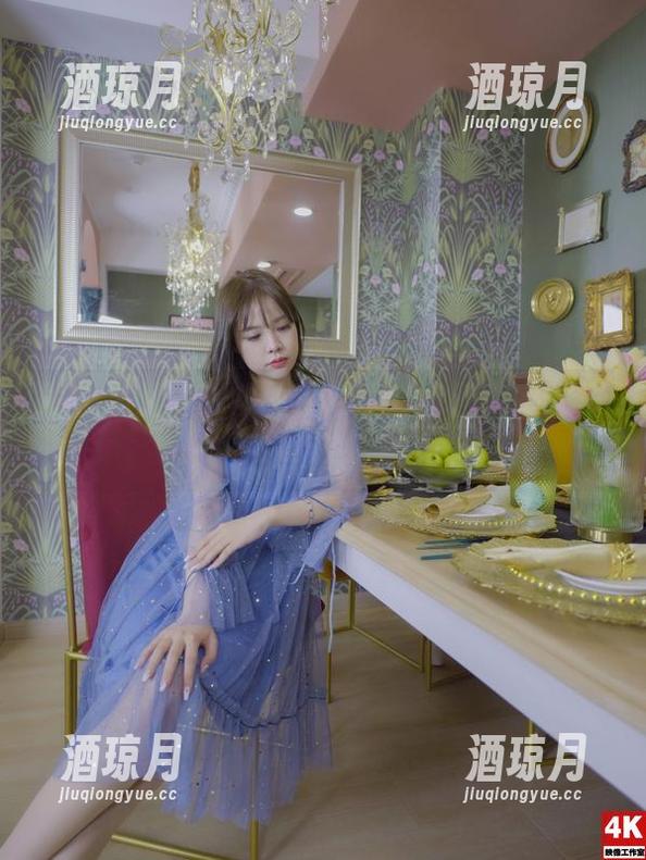 丽柜 - 语寒：少女图包，让你回头率爆表的写真！