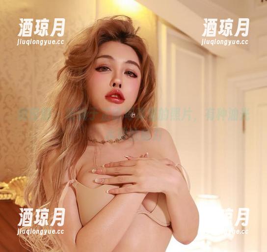 微密圈 - 听说于芷晴写真里的照片，有种油光水滑的魔力