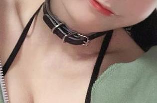 佳佳好难啊的圣诞写真,各种分享居然让我想多了。