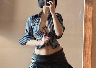 微密圈 – 男友衬衫的另一种穿法？俏妞t写真合集带你看点不一样的