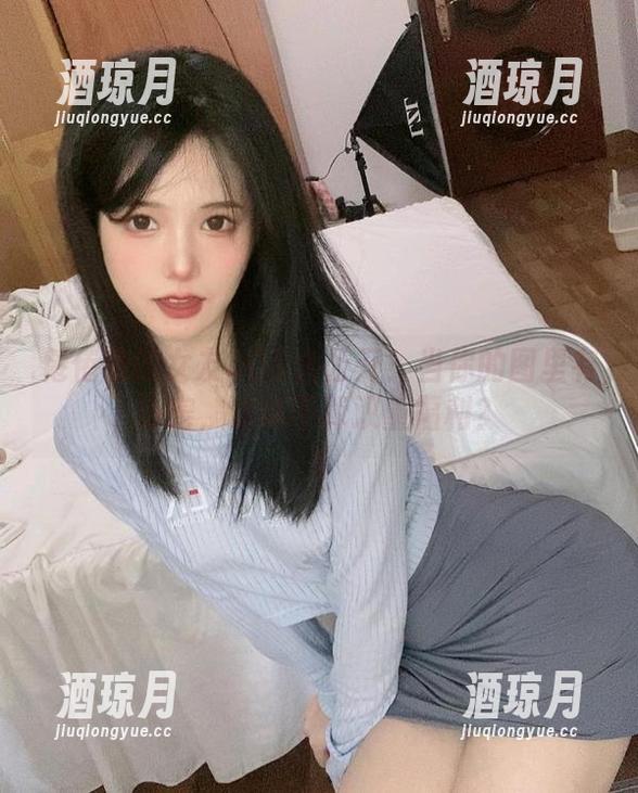 倦倦喵的女友COS大公开！当你的图里有萌宠，这算不算双重福利？