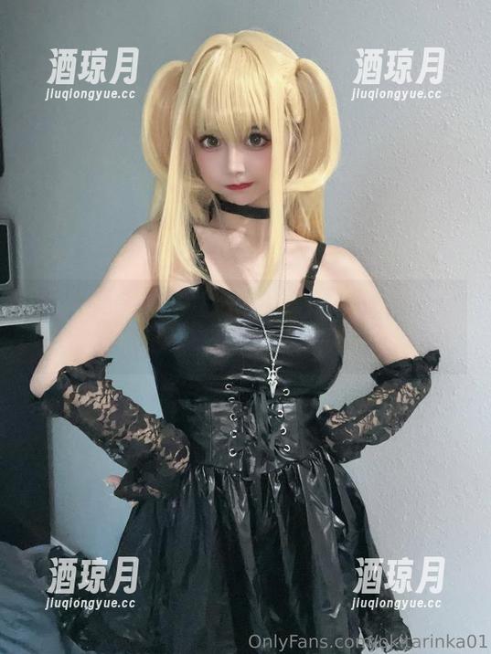 冲田凛花rinka最新图册：卸下书本，校服气质多了几分俏皮。