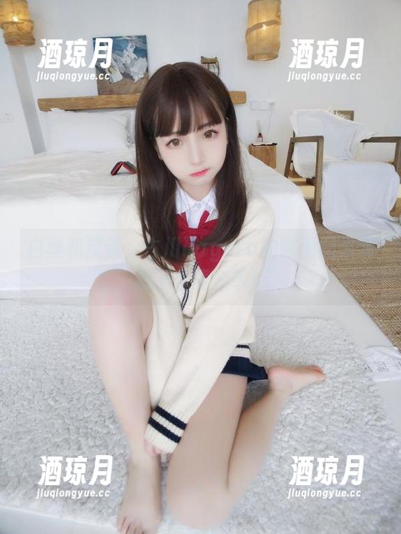 白丝和淡蓝，古川kagura的时尚图包我忍不住要分享！