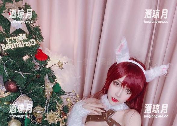 啾小妍的暗夜猫女：一套图满是夜色的涟漪和暗示