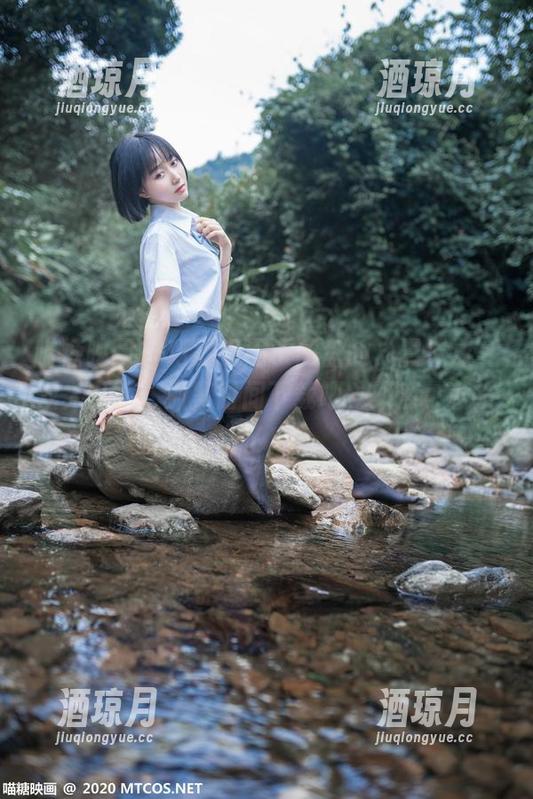 喵糖映画 - 巧妙运用了网盘的“蠢沫沫”双人写真，抓紧时间下载吧，不然可就没了！