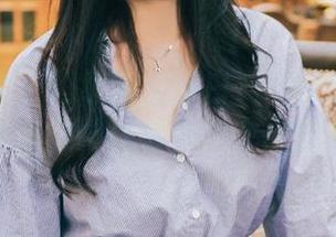 头条女神 – 超级碗女郎白一晗，无圣光下的完美诠释，让多少人倍感压力啊！