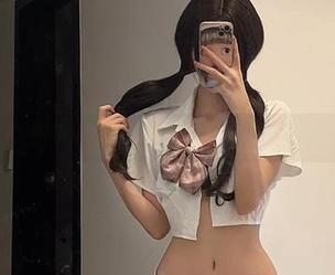 微密圈 – 图册岂止是自拍，女刺客追求的可是超出界限的平衡感。