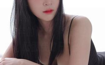 原图｜姜仁卿(강인경)的白衬衫，既能把你带回文艺青年的记忆，也能让你怀念奶茶配蛋糕的日子。