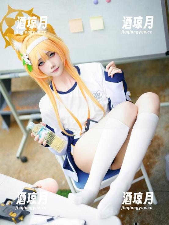 贪恋透明，嫣嫣子的写真作品让我停留太久