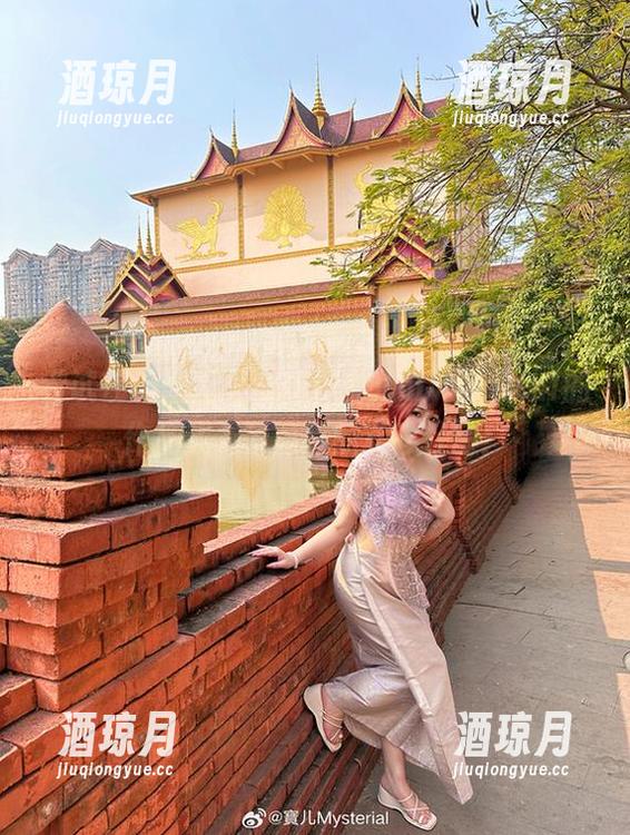尝试在无圣光里逆袭，宝儿mysterial的作品成为了隐秘的女孩社团！