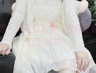 小众视觉 – 洁洁的写真，这裸足姿势，我能下载吗？