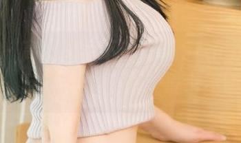 尤果网 – 高清画质下的郝晴Grace，当学妹了，话说这学校的风景也不错啊…