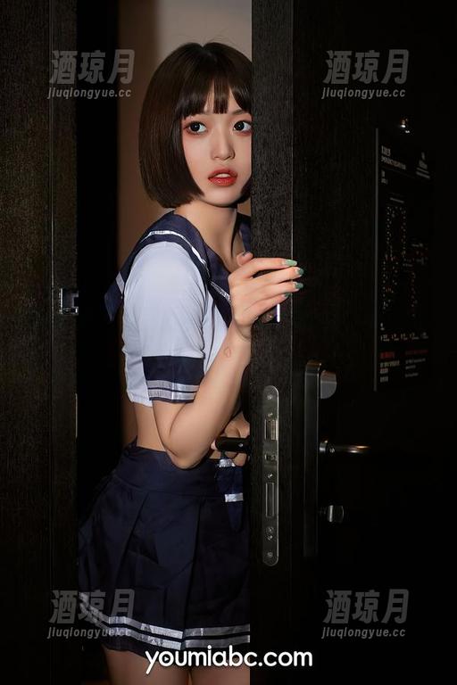 尤蜜荟 - 精选图片，向小圆旗袍，美到让人摇头晃脑，真心服了！