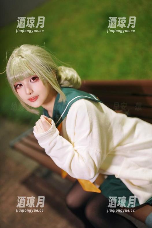 幼爱youmeko最新美图进驻：早安，想给我的一餐点个赞