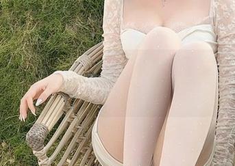 微密圈 – 徐莉芝图册：长腿和丝之间的微妙平衡，讲真，怎么看都不腻