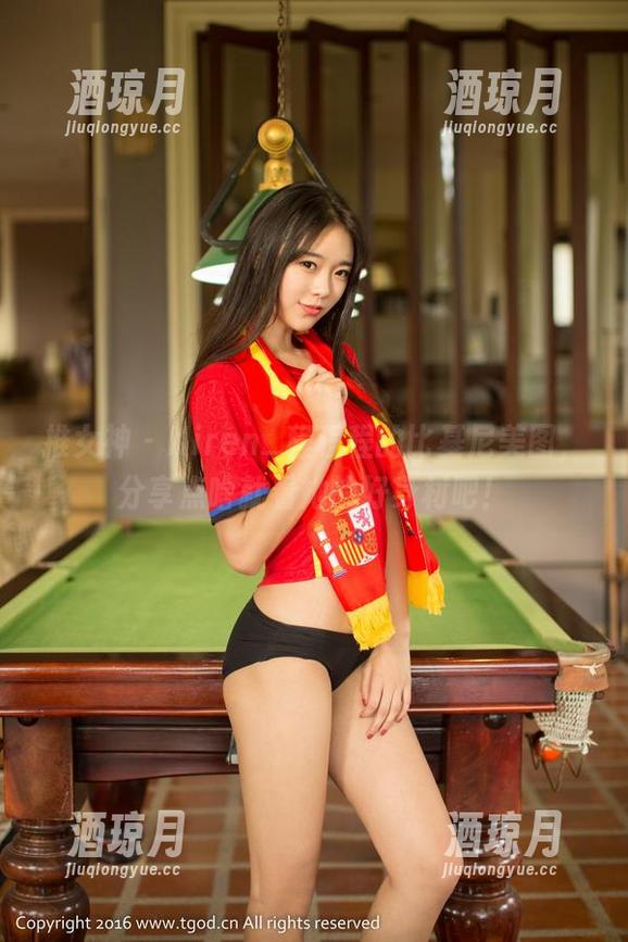 推女神 - Kiren_程程程的比基尼美图，分享点啥就看她的好身材吧！
