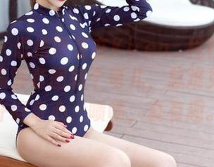 推女神 – 思绪飘荡在Kiren_程程程的白丝里，高清套图转个弯儿，总难免触动些许好奇心，啧啧，真有趣。