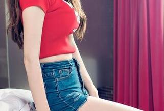 推女神 – 新更新！施忆佳的户外写真，不适合怕晒黑的朋友哦