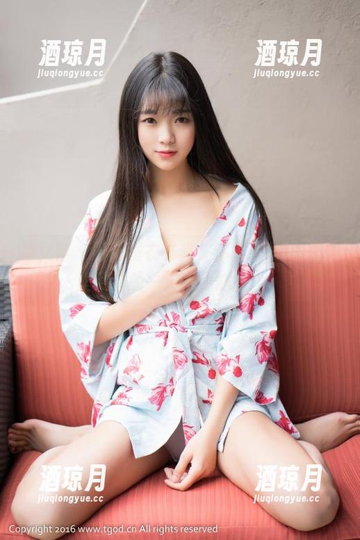 推女神 - 最新睡衣时光，苏糯米Mi的照片里藏着的一点“小尴尬”。