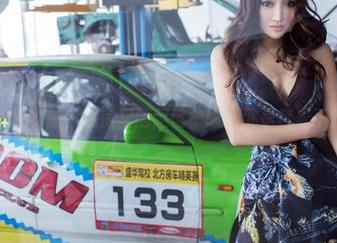 推女郎 – 兔女郎？私房里的赵惟依眼神可是藏着不少锐利。