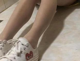 微密圈 – 无敌哒小姨妈的私拍灰色眼镜：今晚的星光！