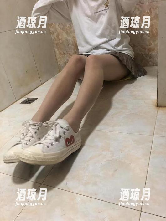 微密圈 - 无敌哒小姨妈的私拍灰色眼镜：今晚的星光！