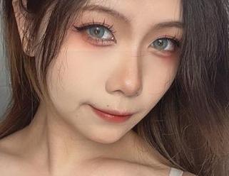 末夜787的丝袜写真，下载后小心不要迷失在这条“细路”上哦