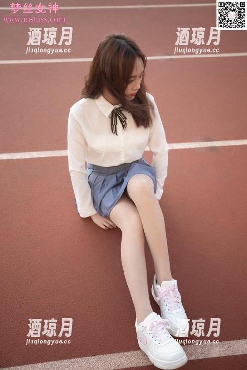 梦丝女神 - 最新！小南的黑网袜，配上这表情太逗了吧