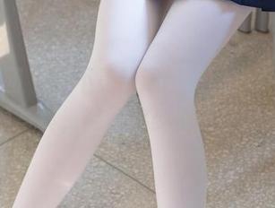 森萝财团 – 这不是普通的美图，卉子的圣诞写真，能不能少点修图啊？