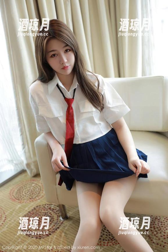 模范学院-SiByl李思宁 模范学院 - 吓到我了!SiByl李思宁的运动写真集完全颠覆我的认知,无法不下载。