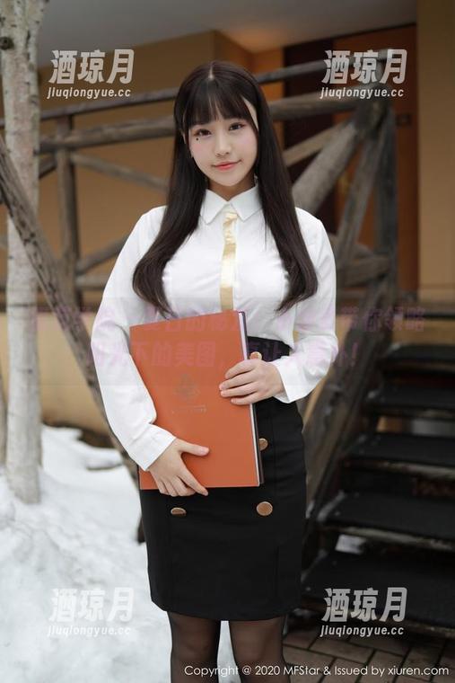 模范学院 - 夏日的秘笈：小波多带你领略阳光下的美图，真让人意外！