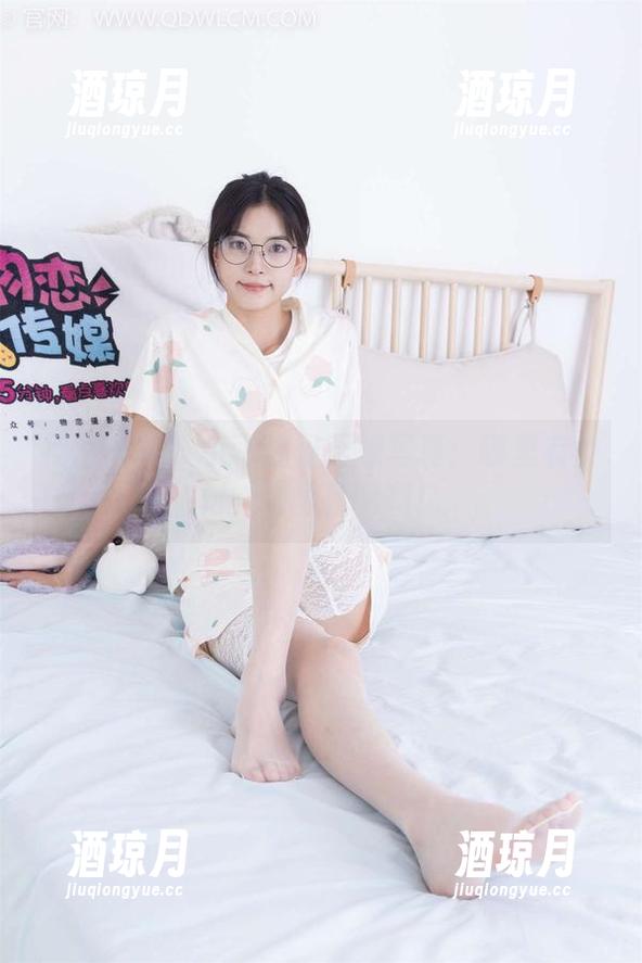 物恋传媒 - 小飞搞怪厨娘写真：哪里有食材，哪里就有料！