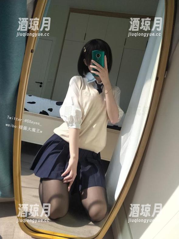 无圣光之下，眼酱大魔王w带你玩转肉丝踩玩偶