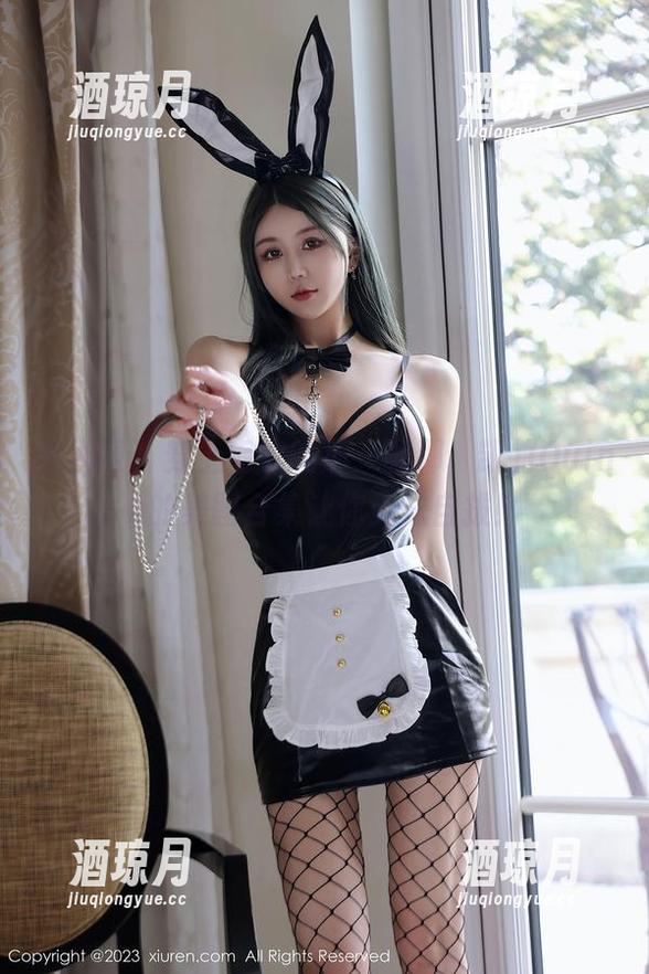 秀人网 - 穿上毛衣的那一刹那，凯竹Quinn的美图合集让你无法自拔！